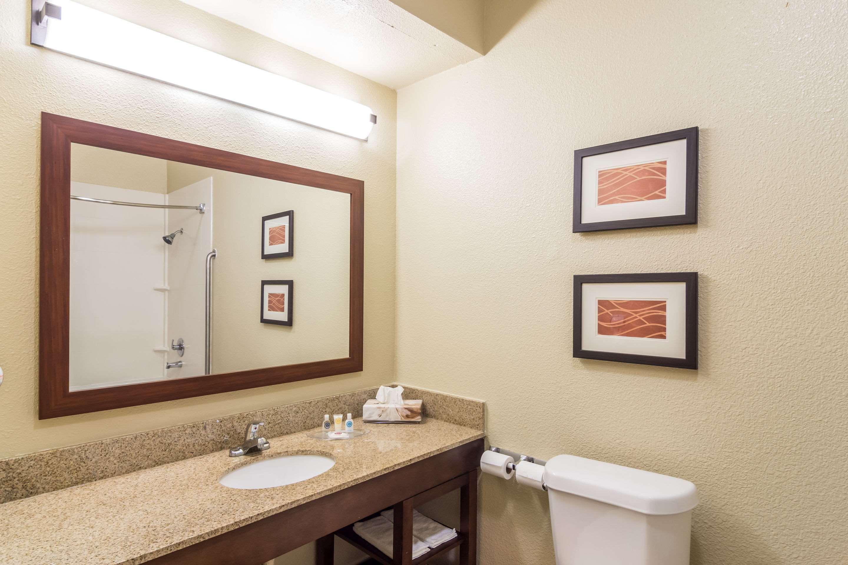 Comfort Suites Eufaula Buitenkant foto