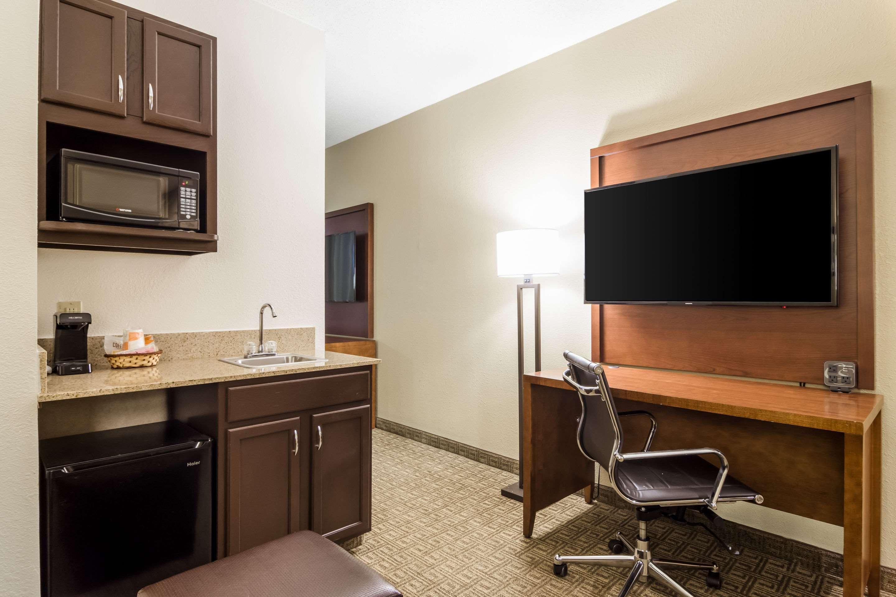 Comfort Suites Eufaula Buitenkant foto
