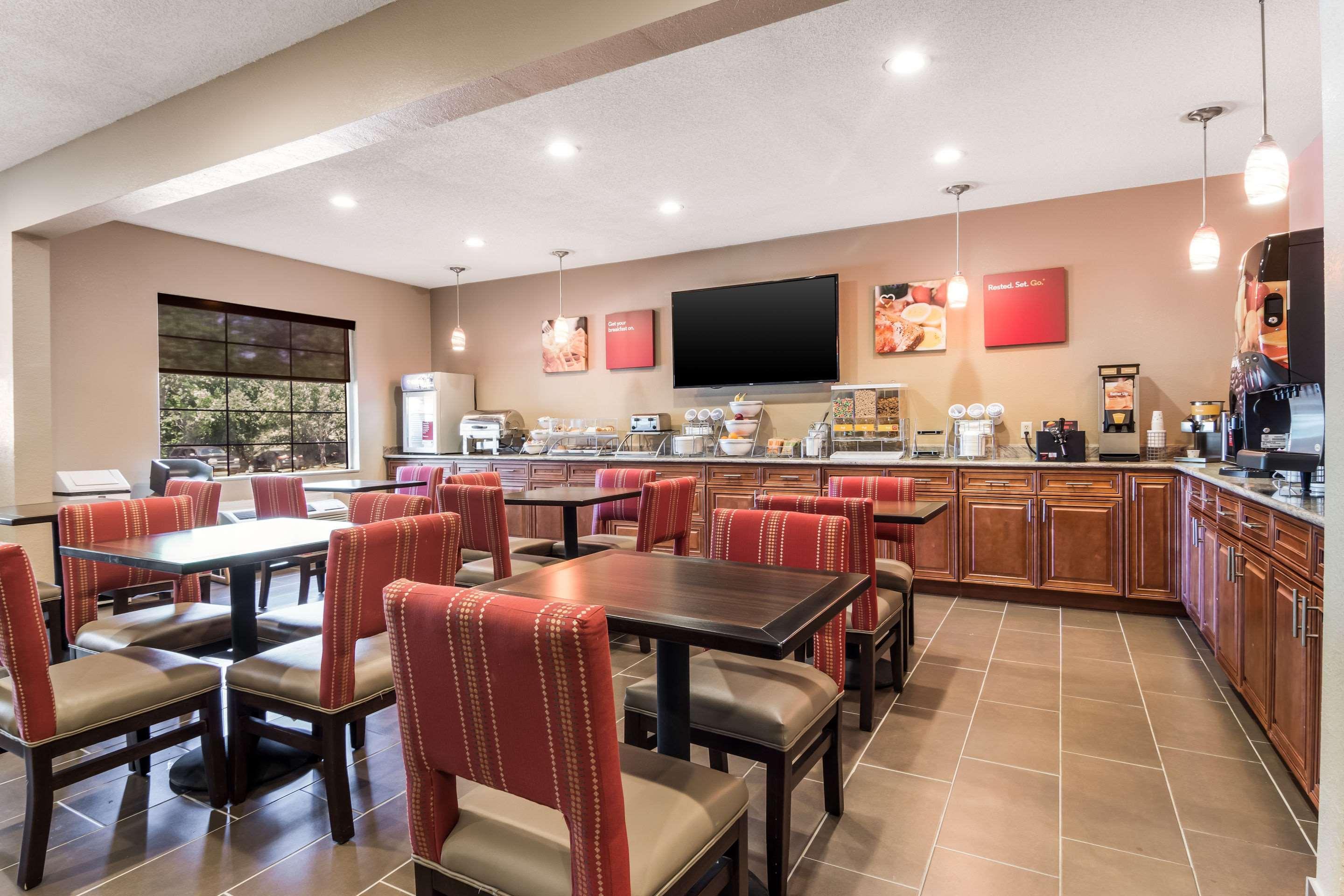 Comfort Suites Eufaula Buitenkant foto